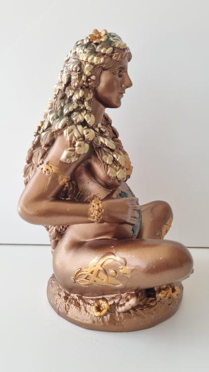 2-Figura de Gaia Madre Tierra