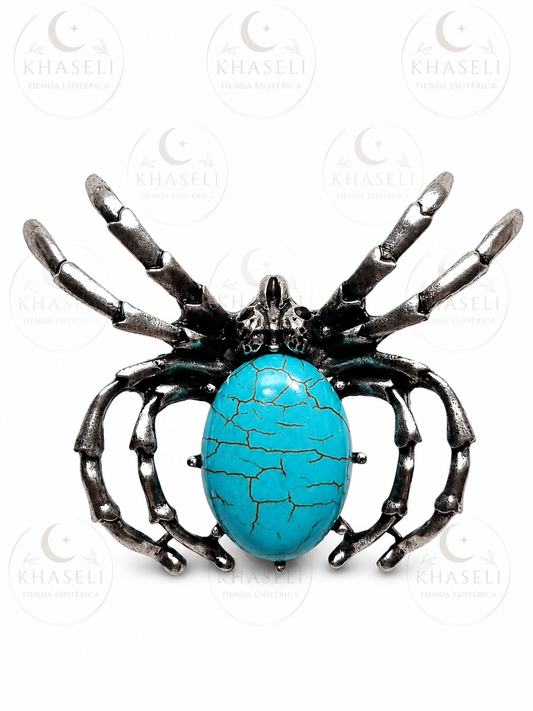Broche de Araña con Turquesa – Protección, Equilibrio y Buena Fortuna