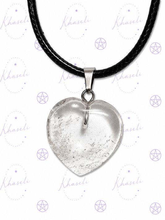 Colgante Corazón de Cuarzo Transparente Natural – Colgante de Cristal de Roca para Claridad, Protección, Energía Positiva y Equilibrio Espiritual