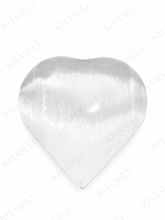 Corazón de Selenita Natural – Piedra de Paz, Limpieza Energética y Amor Propio